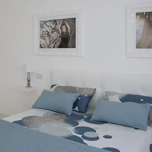 Artist's Apartament Bari